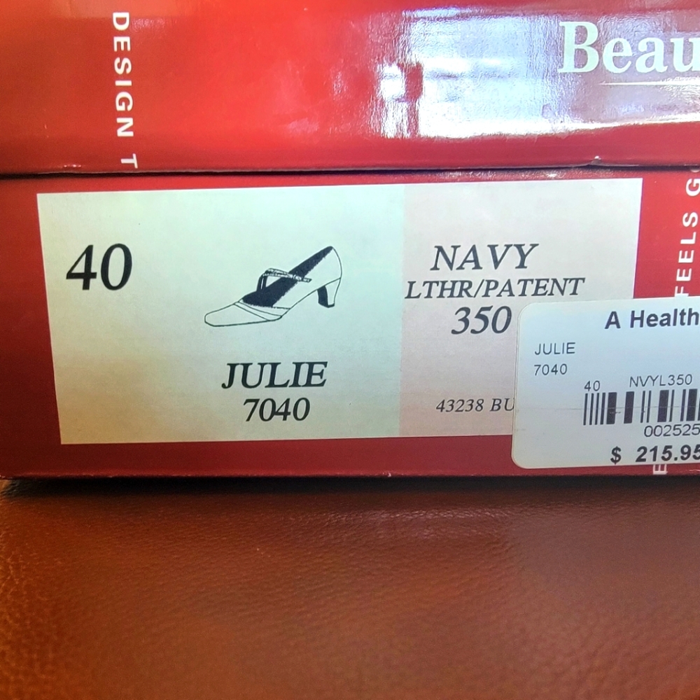 BeautiFeel Navy and Black Heels - Picture 10 of 13